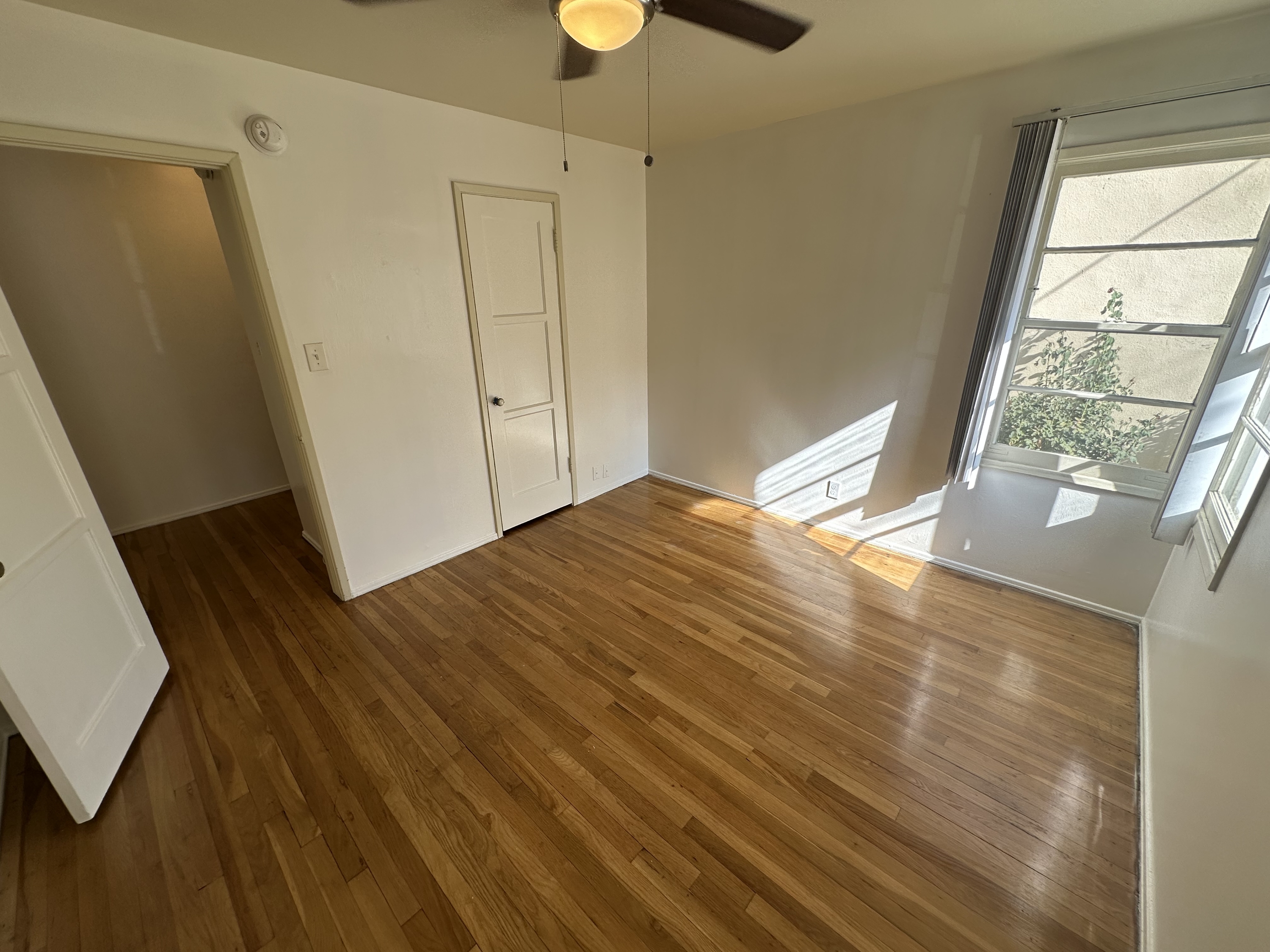2461 Silver Lake Blvd.