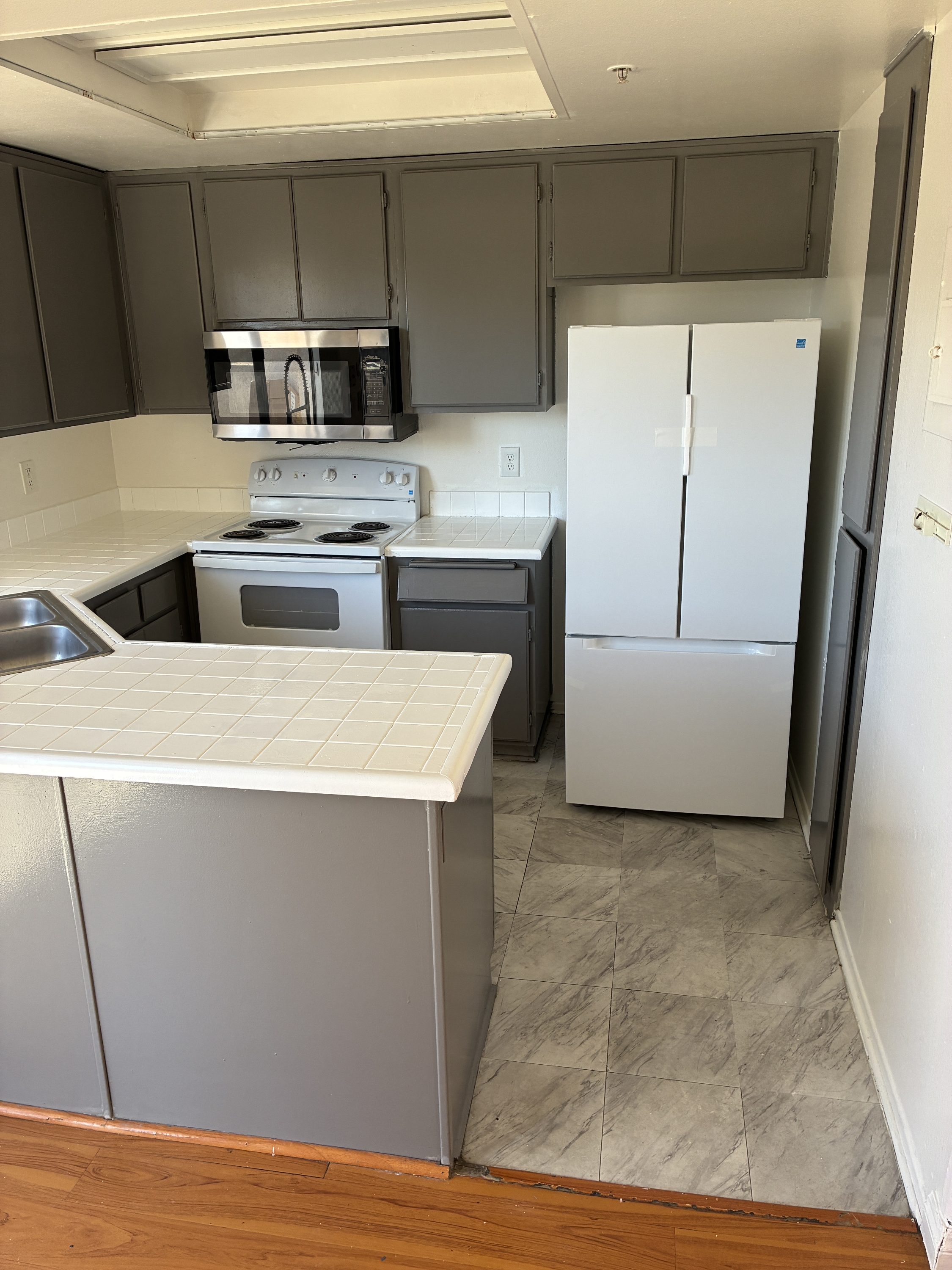 707 S. Webster Ave - 112