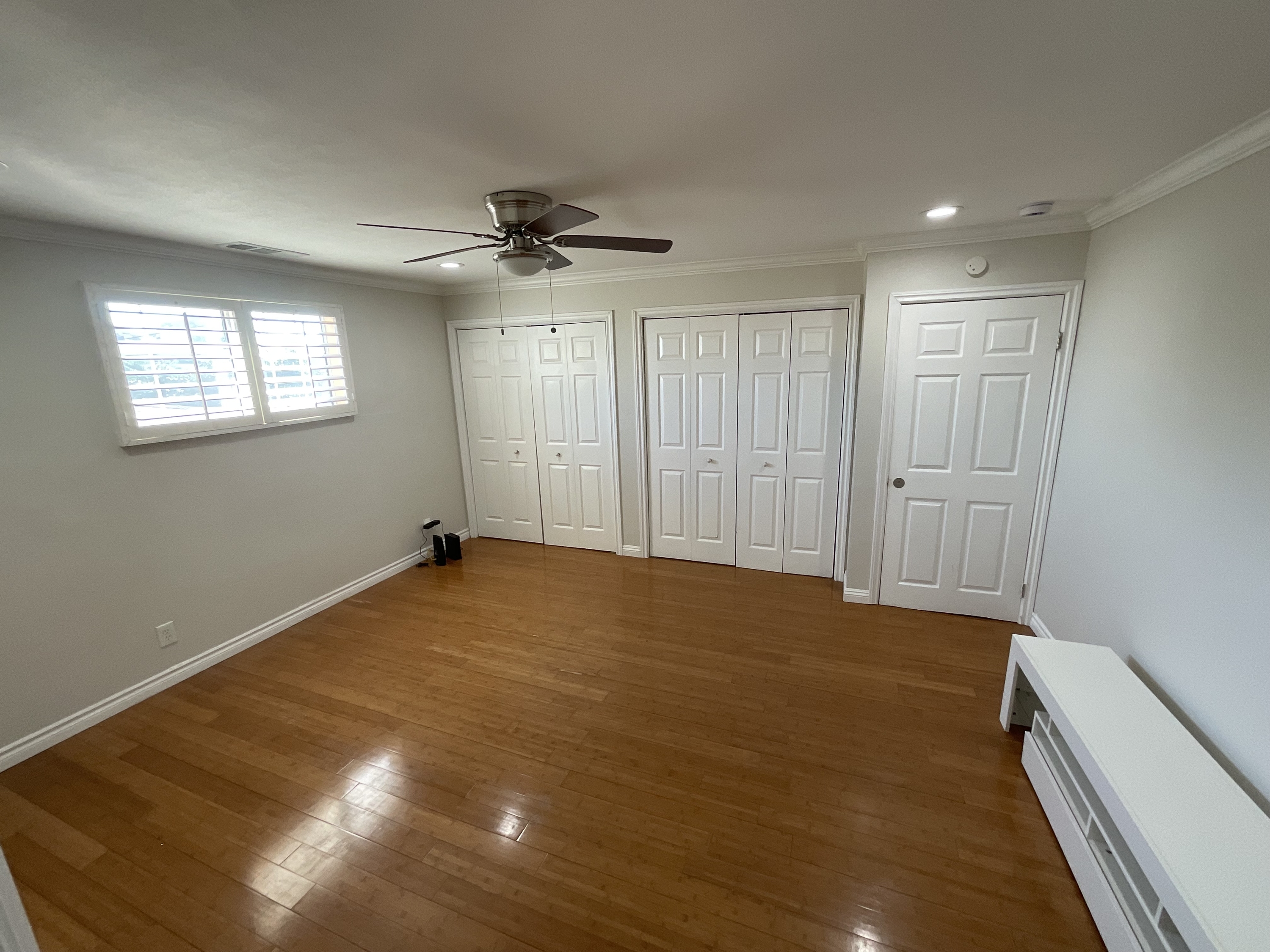 5138 West 141st Street - Studio A